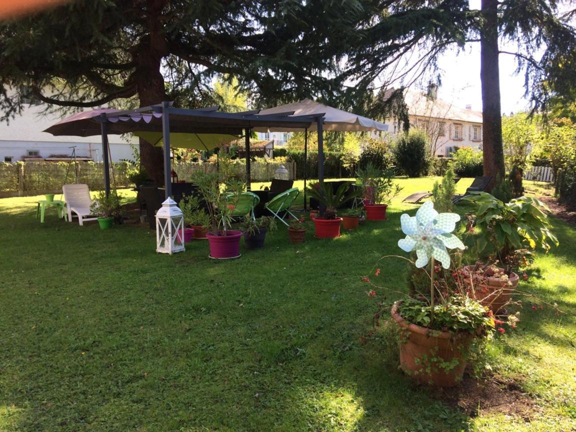 Clos Du Bourg Bed and Breakfast Saint-Cyr-en-Val Exterior foto